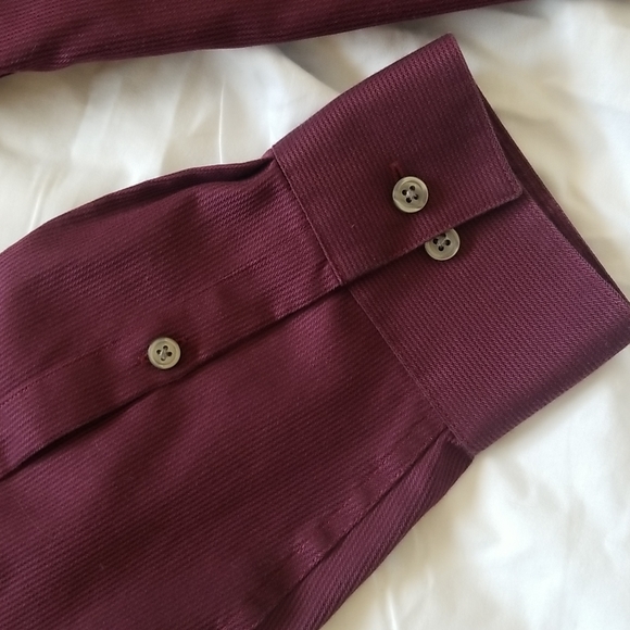 Calvin Klein Dress Shirt 17  34 35 Maroon Color EUC - Picture 3 of 10